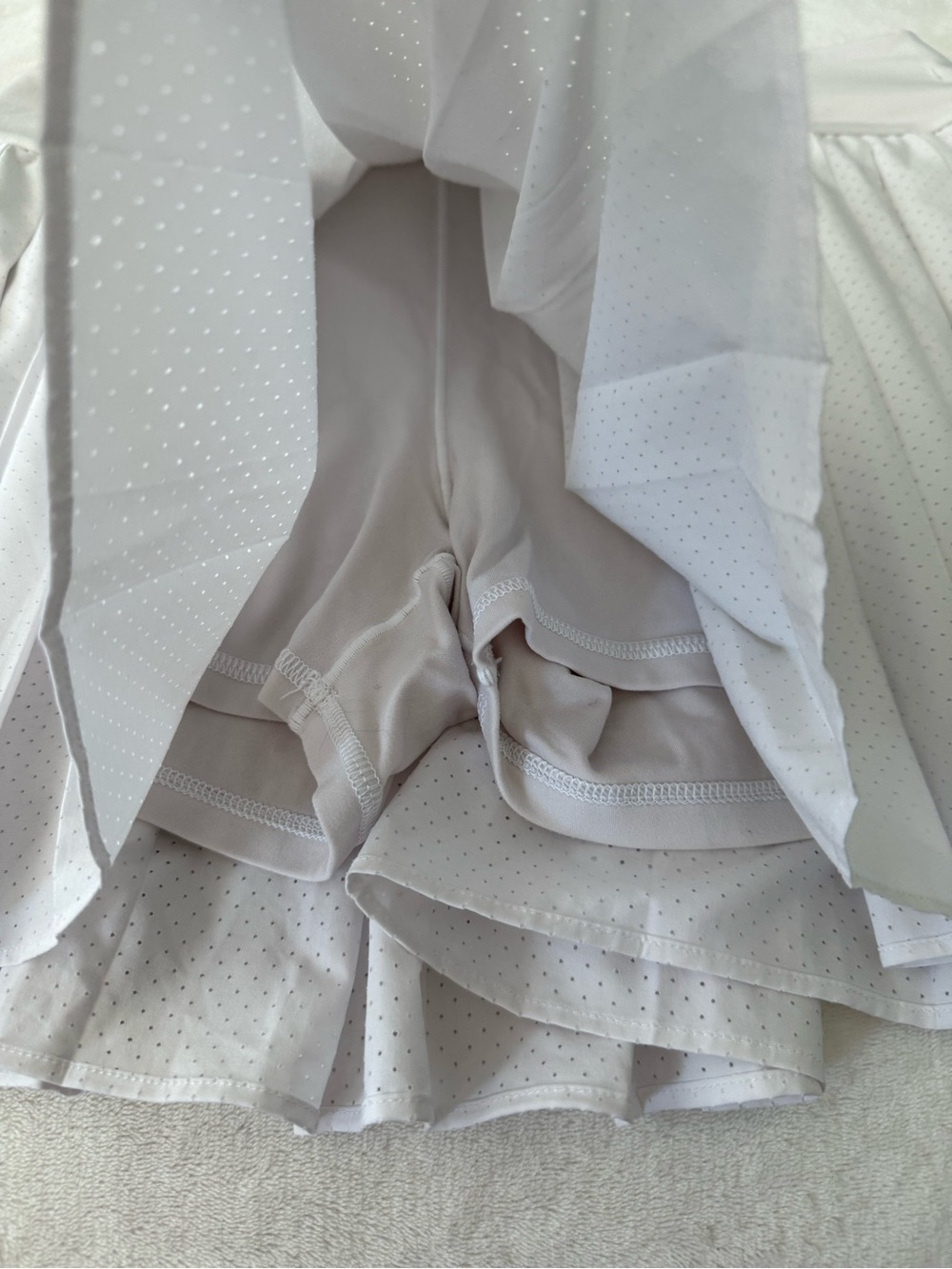 Offline By Aerie Pleated Skort Womens XL White Golf Tennis Pickleball Pocket E21 - Picture 2 of 5